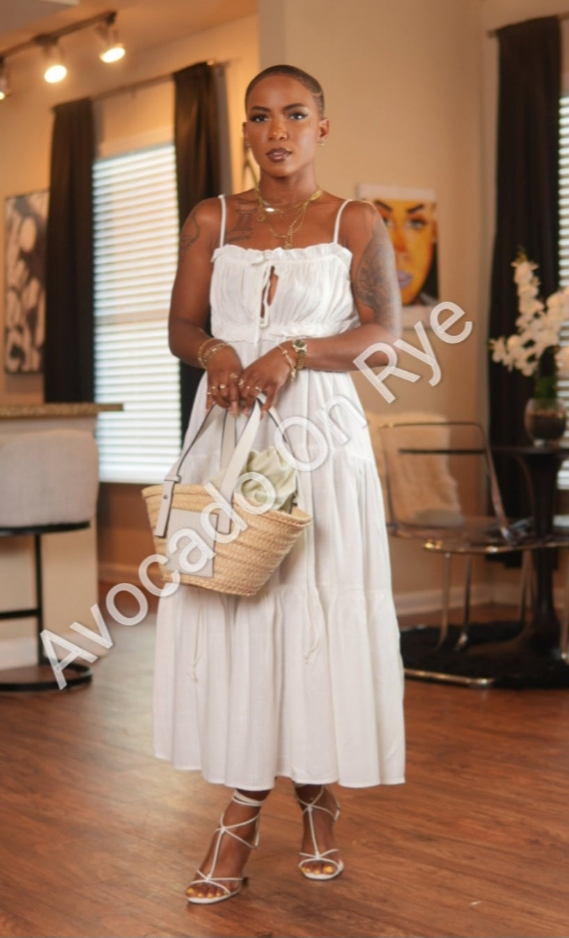 Paris White ( PLEASE READ DESCRIPTION)